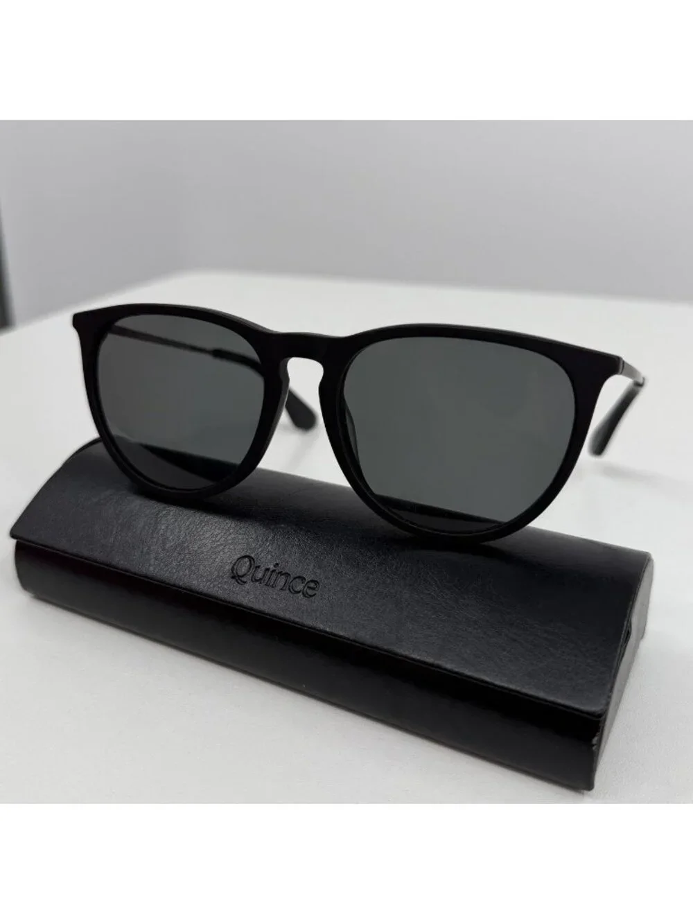 Quince Emily Round Polarized Acetate Sunglasses in Black with Grey Lens - NEW